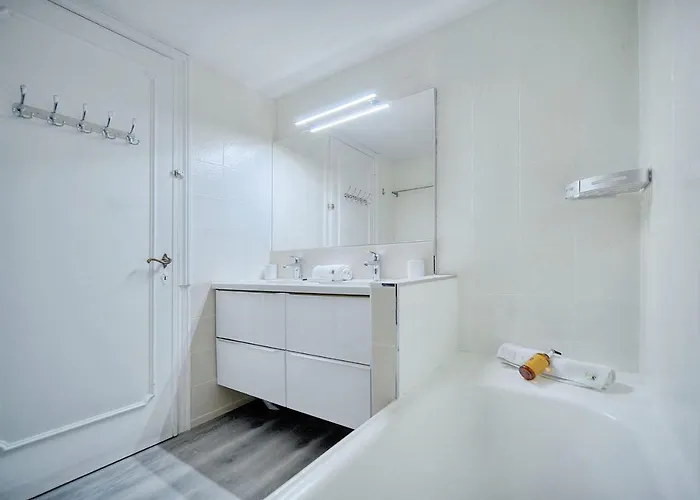 Immogroom - Fully Equipped - Terrace - Pool - Wifi - Air Conditioning * Cannes